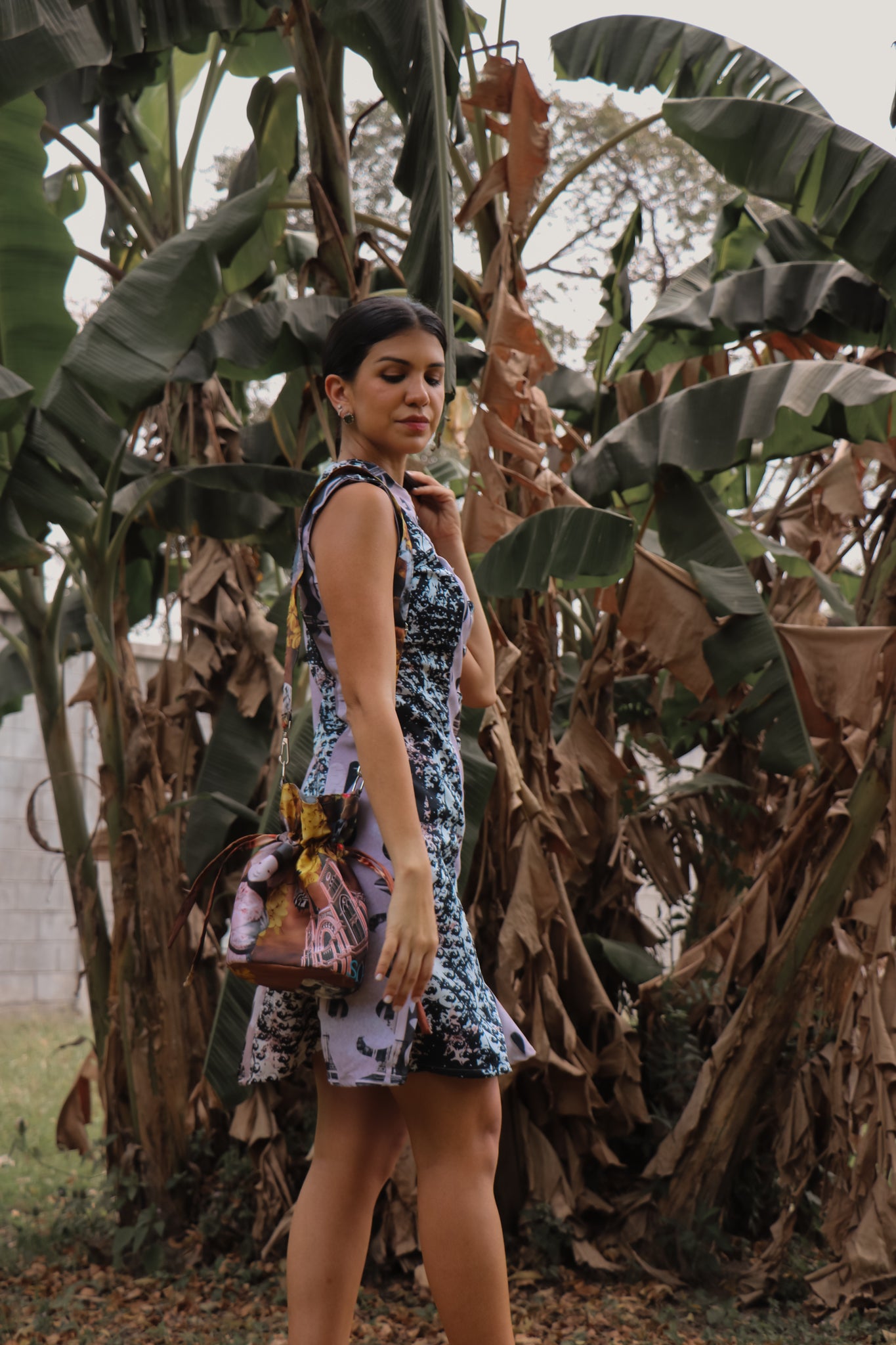 CORAZON SLY BUCKET BAG