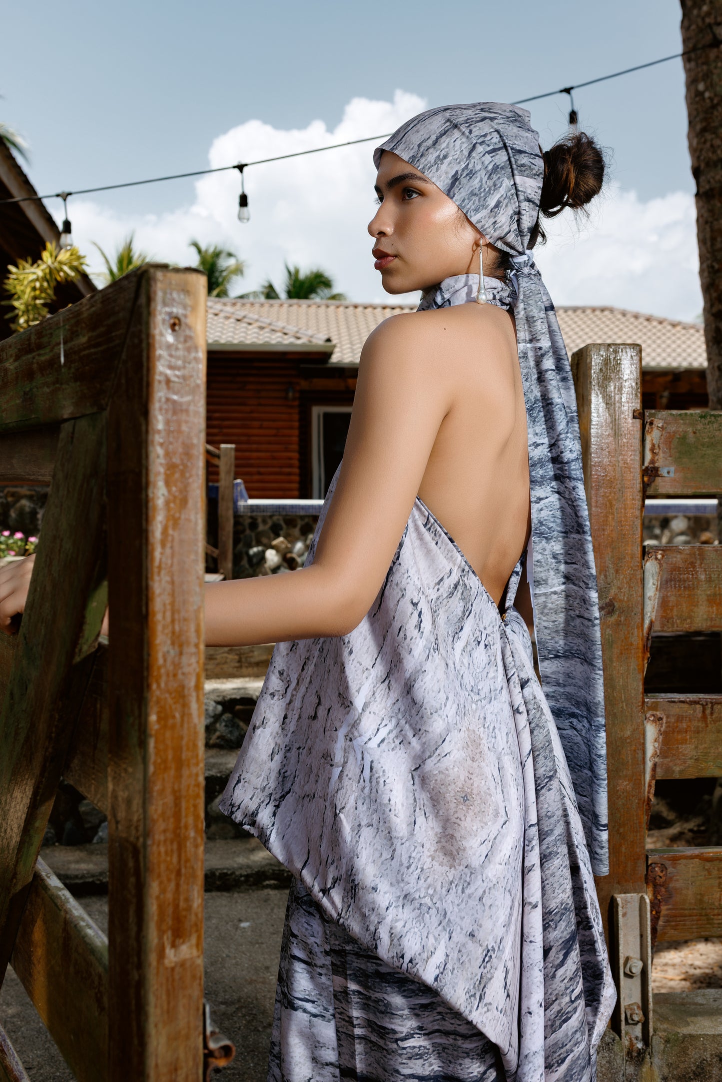 PRE-ORDER LA TAYANI BACKLESS TOP