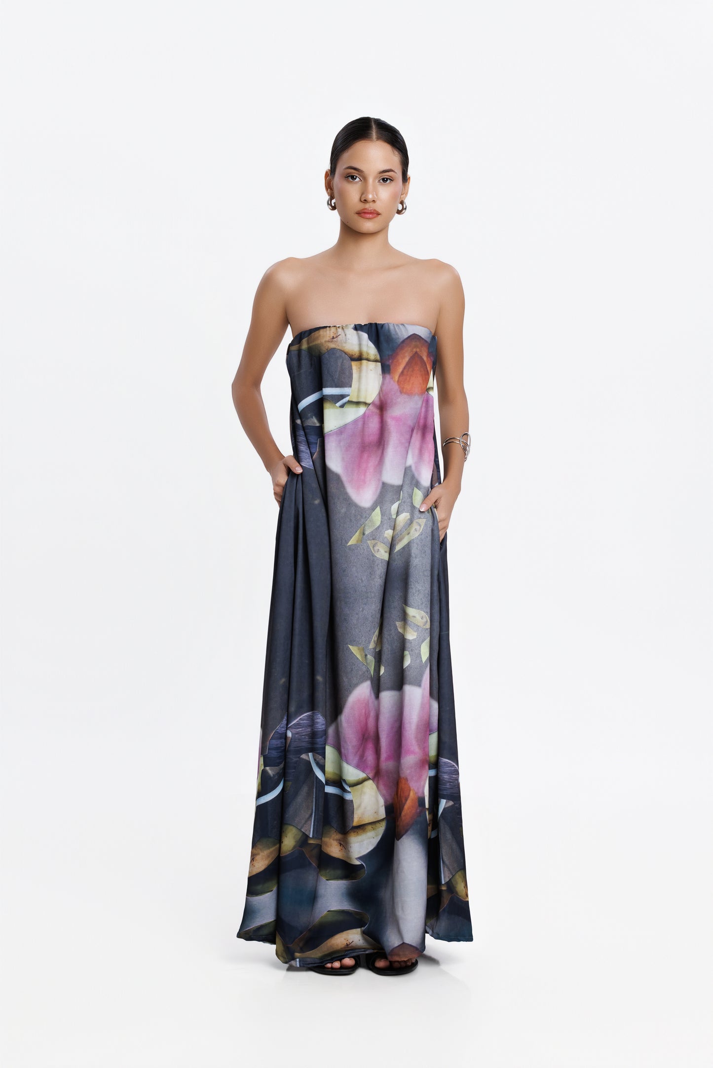 PRE-ORDER LA ORIYA STRAPLESS LONG DRESS