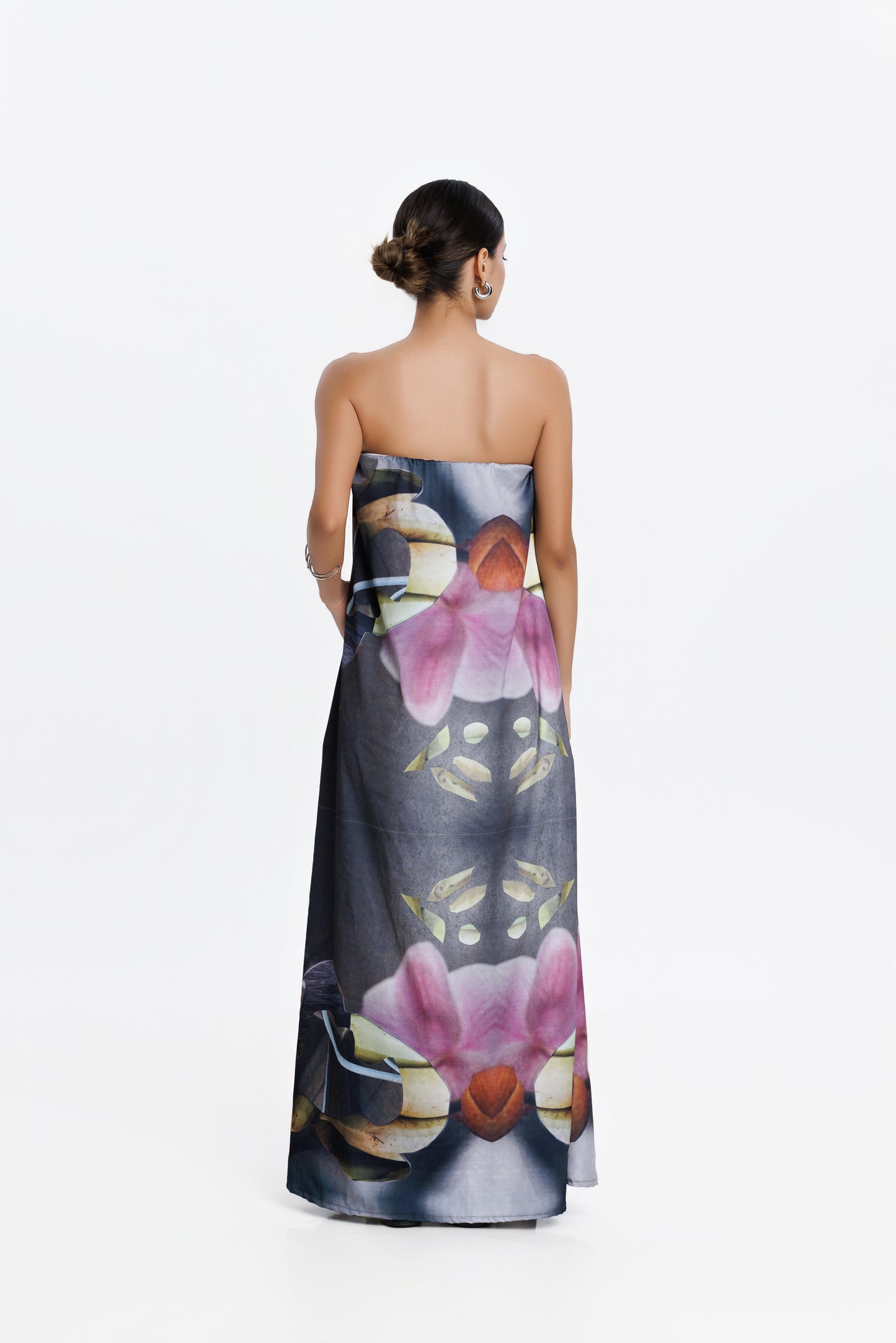 PRE-ORDER LA ORIYA STRAPLESS LONG DRESS