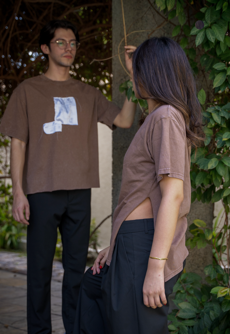 LOS JARRONES TEE