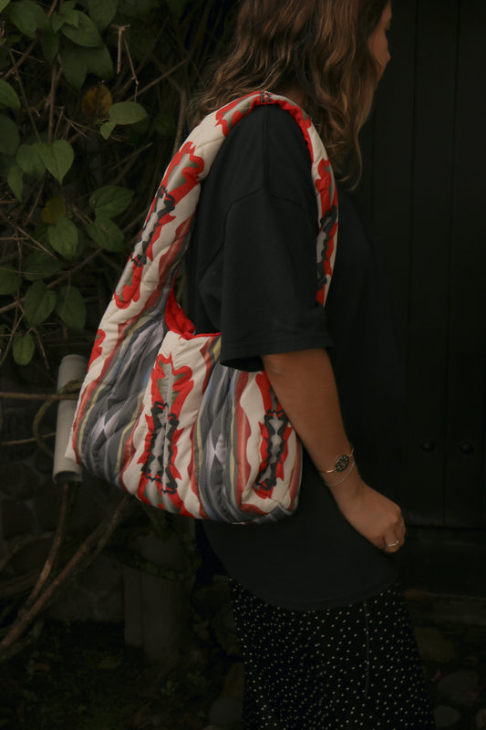 KALEIDOSCOPE PUFF BAG