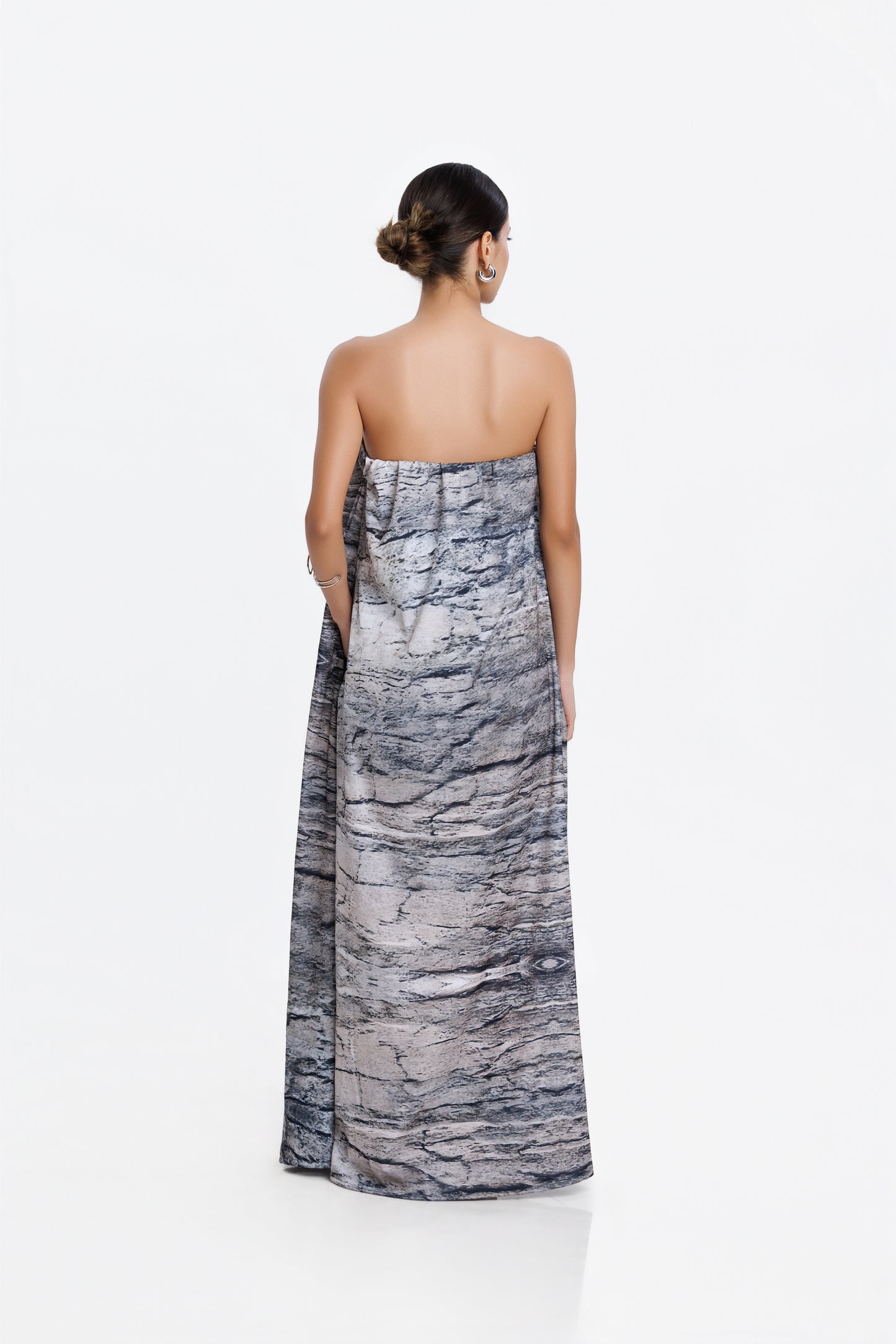PRE-ORDER LA TAYANI STRAPLESS LONG DRESS