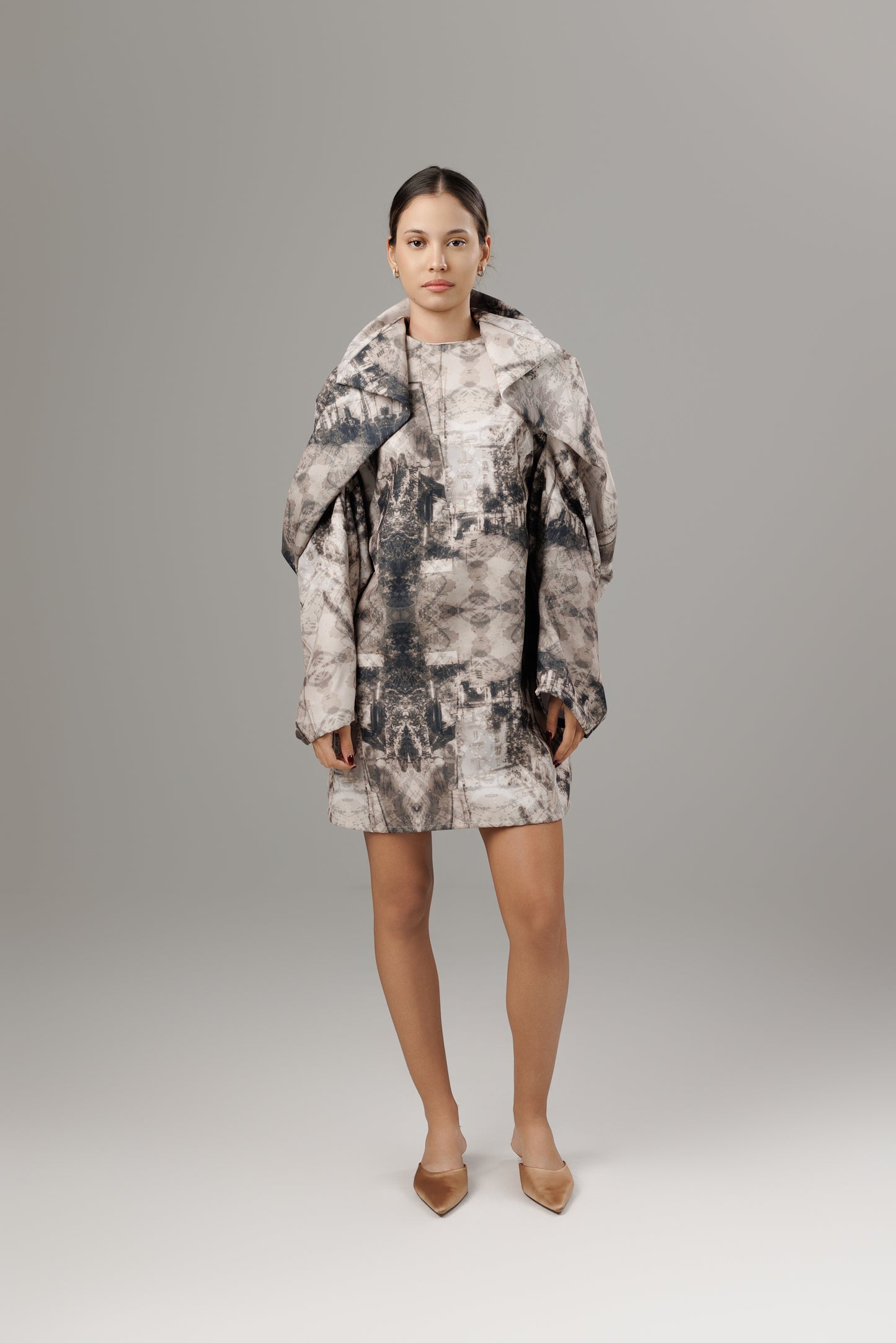 RINCONES DE LUZ SHORT DRESS