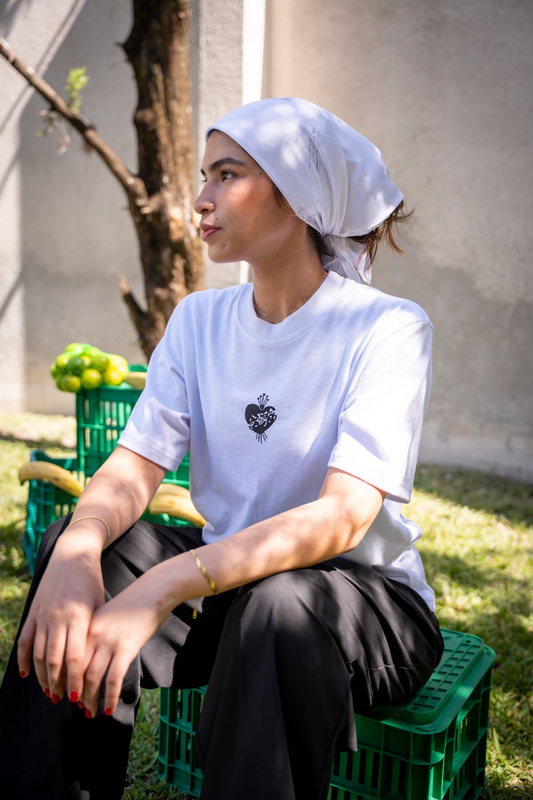 LA SOBREMESA HANDKERCHIEF